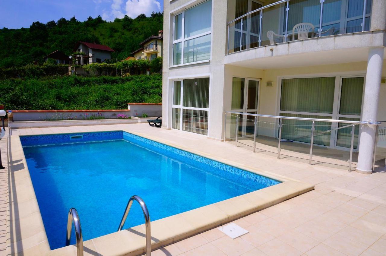 Апартамент Серена - Apartment Serena - Balchik Villa Zone Luaran gambar