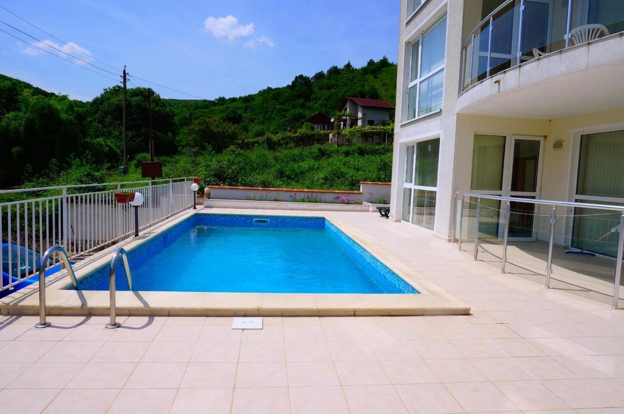 Апартамент Серена - Apartment Serena - Balchik Villa Zone Luaran gambar